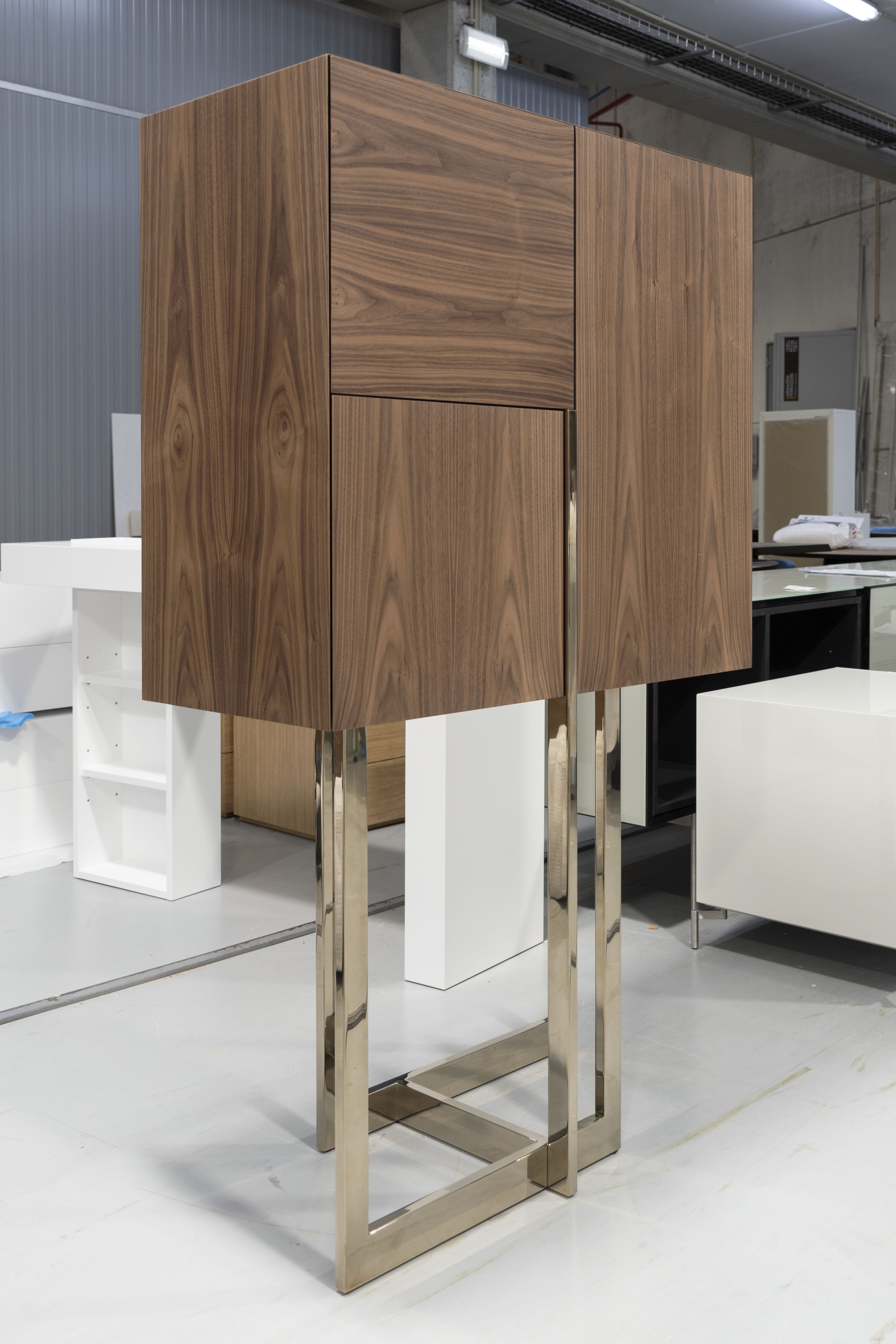 Inalto - Natural Walnut